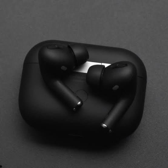 Pro 2 Black Buzzer Wireless Earbuds.