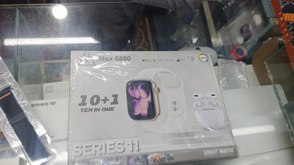 7-in-1 Series 11 Smart watch with earbuds